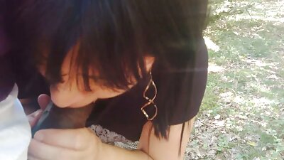 یک زن موی سیاه در حال خوردن یک دیک در دام دختر دوست داشتنی خود عکس سکسی مادروپسر است